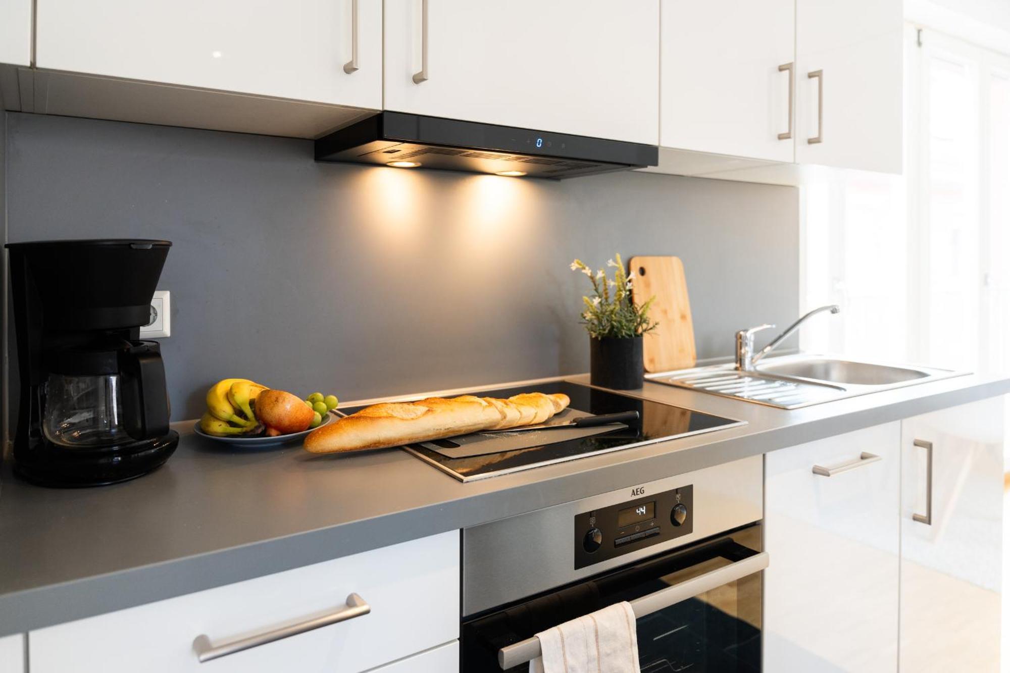 Altstadt Apartment 2 Zimmer Am Weibermarkt Ройтлинген Екстериор снимка