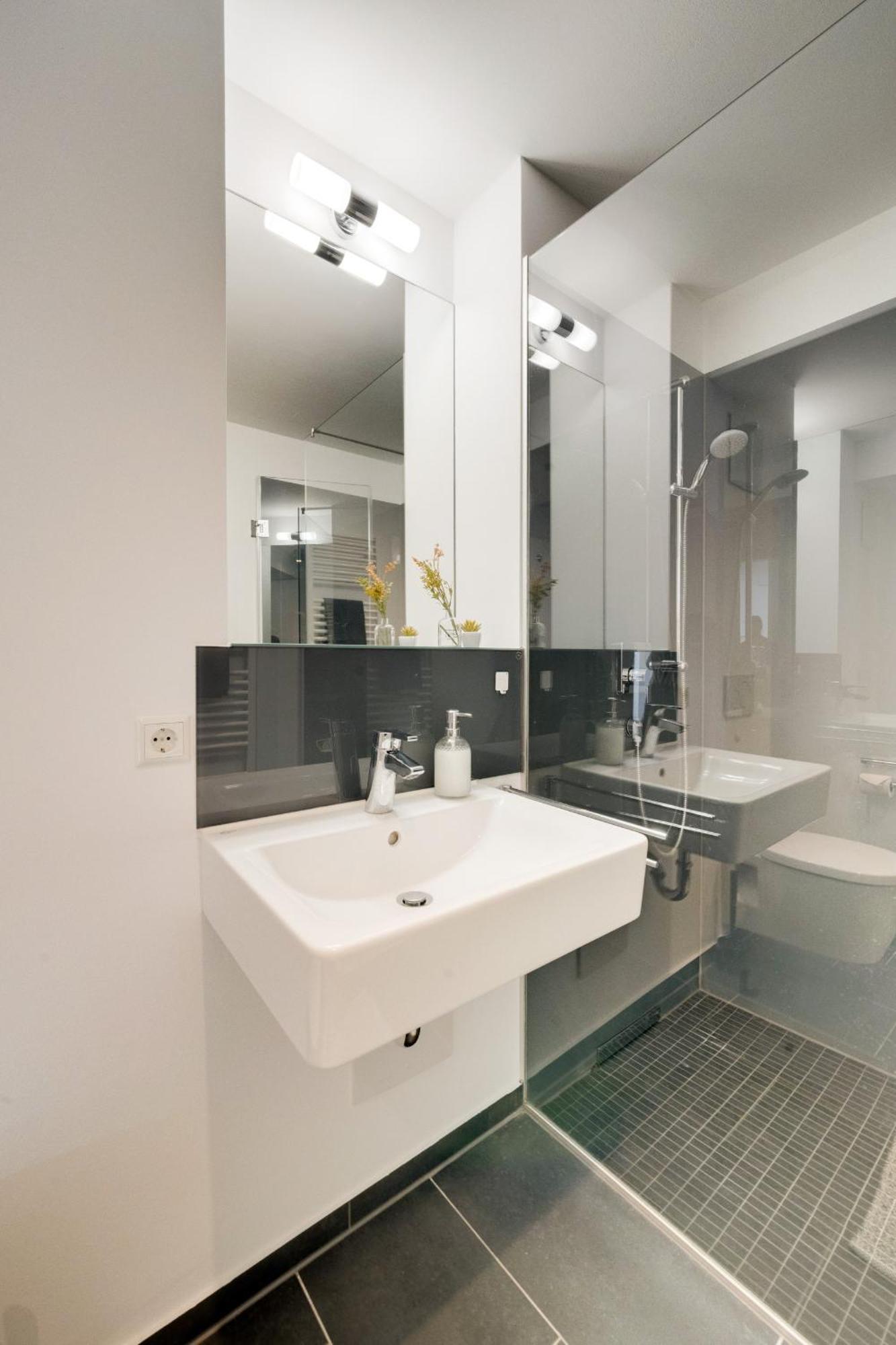 Altstadt Apartment 2 Zimmer Am Weibermarkt Ройтлинген Екстериор снимка