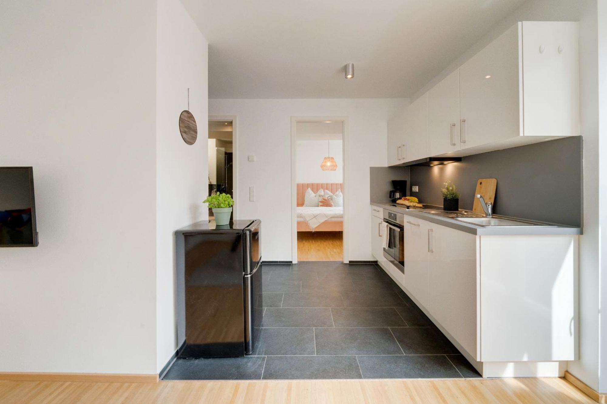 Altstadt Apartment 2 Zimmer Am Weibermarkt Ройтлинген Екстериор снимка